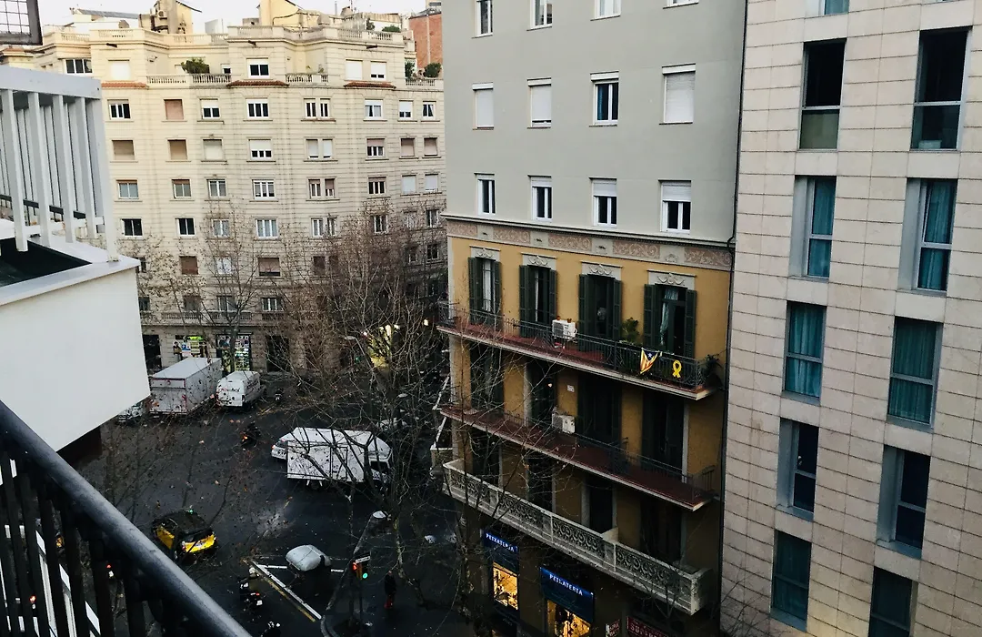Up Suites Bcn-1